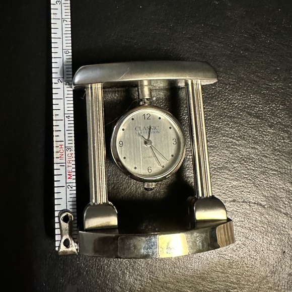 Classic Collection 2” Mini Clock - Picture 2 of 7